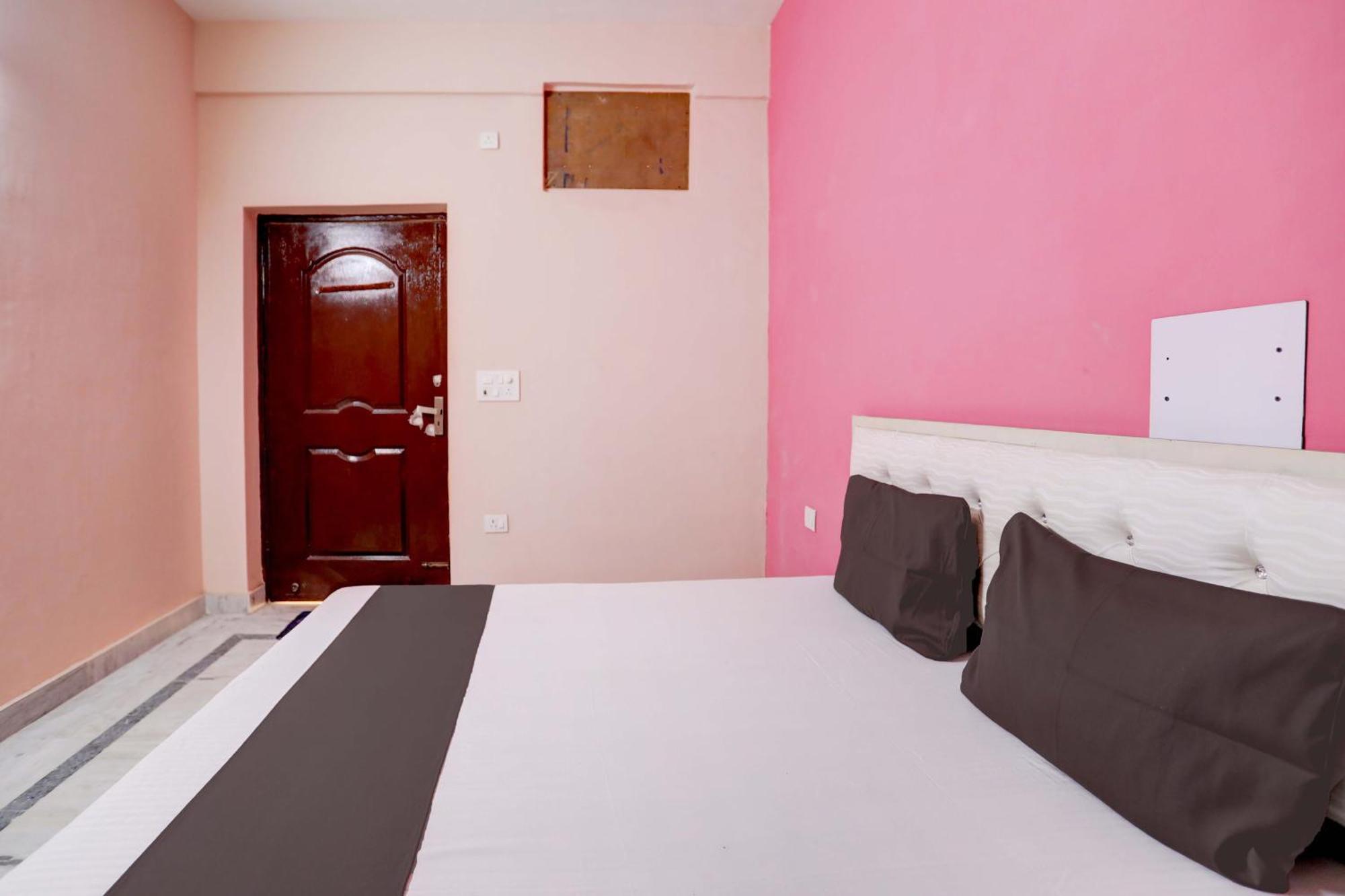Hotel O Tilak Hotel 24 Sector 27 Near By Vinayak Hospital Gali No-6 Noida Zewnętrze zdjęcie