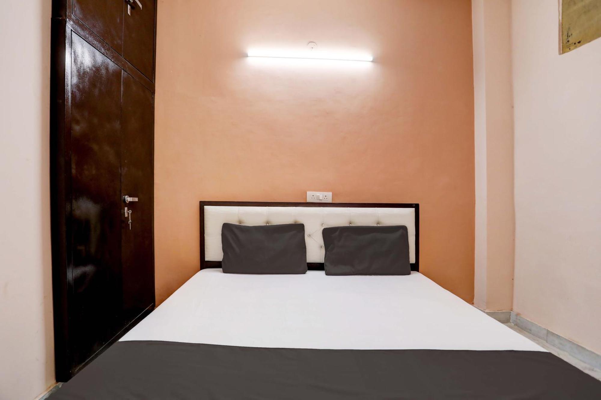 Hotel O Tilak Hotel 24 Sector 27 Near By Vinayak Hospital Gali No-6 Noida Zewnętrze zdjęcie